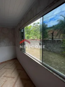 Casa com 3 Quartos à venda, 200m² no Mantiquira, Duque de Caxias