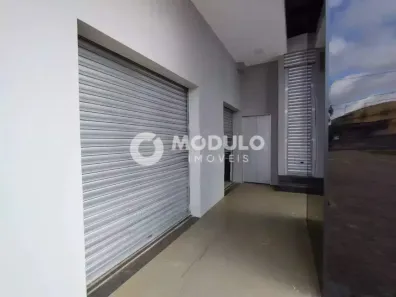 Ponto Comercial para alugar, 38m² no Jardim Brasília, Uberlândia