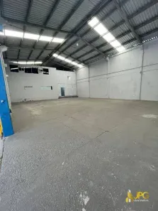 Galpão/Depósito/Armazém para alugar, 550m² no Municípios, Balneário Camboriú