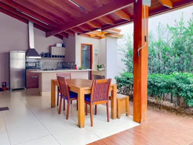 Casa de Condomínio com 3 Quartos à venda, 254m² no Parque Amazônia, Goiânia