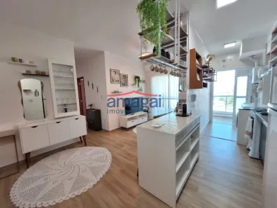 Apartamento com 3 Quartos para alugar, 79m² no Loteamento Villa Branca, Jacareí