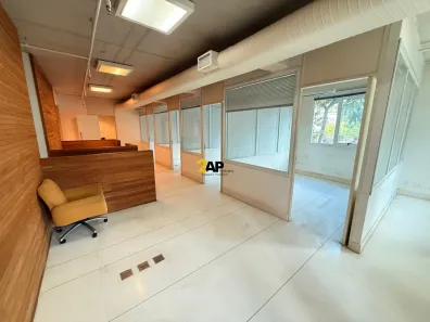 Sala Comercial para alugar, 140m² no Indianópolis, São Paulo