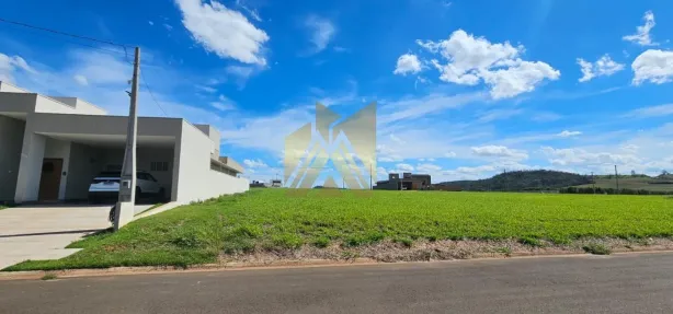 Lote/Terreno à venda, 430m² no Cavalinho, Analândia