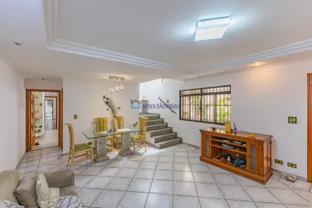 Sobrado com 4 Quartos à venda, 372m² no Vila Brasílio Machado, São Paulo