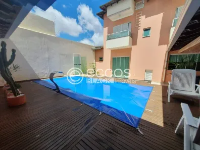 Casa com 4 Quartos à venda, 304m² no Santa Mônica, Uberlândia