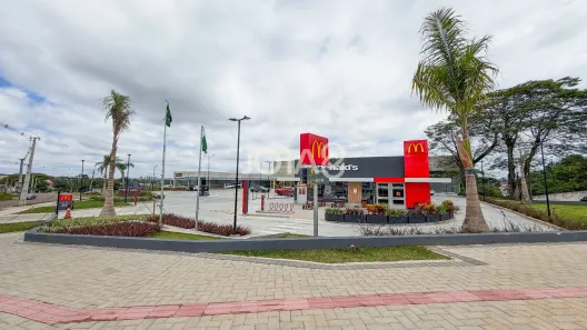 Sala Comercial para alugar, 269m² no São Lourenço, Curitiba