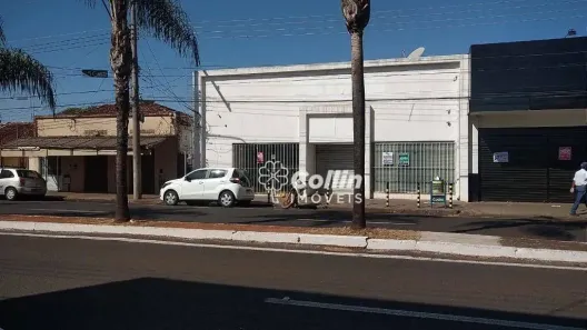 Galpão/Depósito/Armazém para alugar, 750m² no São Benedito, Uberaba