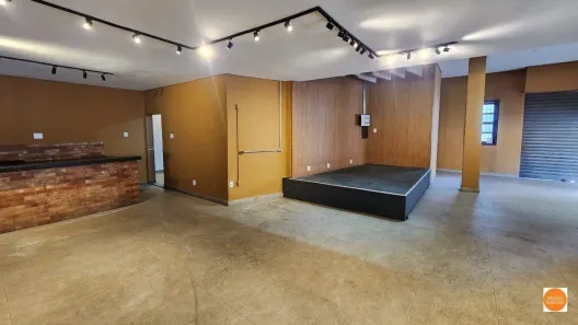 Ponto Comercial para alugar, 225m² no Floresta, Belo Horizonte
