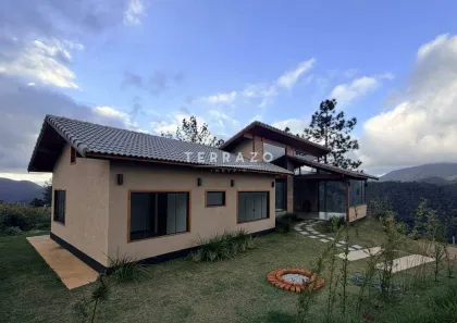 Casa de Condomínio com 3 Quartos à venda, 151m² no Venda Nova, Teresópolis