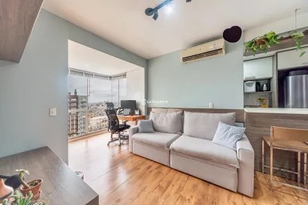 Apartamento com 2 Quartos para alugar, 67m² no Passo da Areia, Porto Alegre