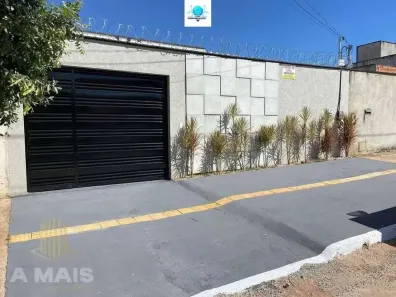 Casa com 3 Quartos à venda, 130m² no Residencial Santa Fé I, Goiânia