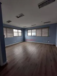 Sala Comercial à venda, 30m² no Santo Amaro, São Paulo