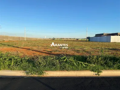 Lote/Terreno à venda, 323m² no Novo Mundo, Uberlândia