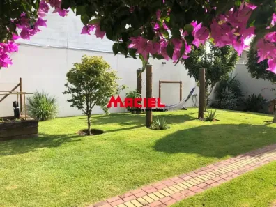 Sobrado com 2 Quartos à venda, 120m² no Loteamento Villa Branca, Jacareí