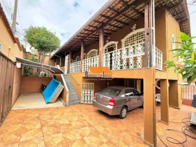 Casa com 4 Quartos à venda, 500m² no Cachoeirinha, Belo Horizonte