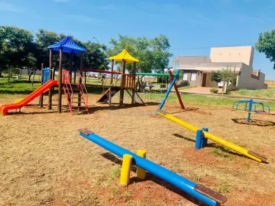 Lote/Terreno à venda, 480m² no Portal do Sol, Guapiaçu