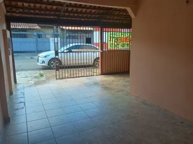 Casa com 3 Quartos à venda, 200m² no Taguatinga Norte, Brasília