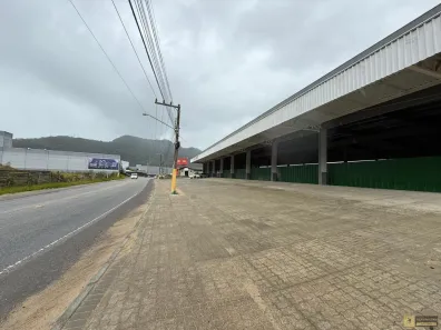 Galpão/Depósito/Armazém para alugar, 2600m² no Rio Pequeno, Camboriú