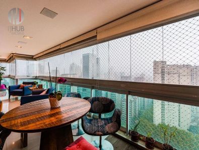 Apartamento com 3 Quartos à venda, 240m² no Cidade Monções, São Paulo