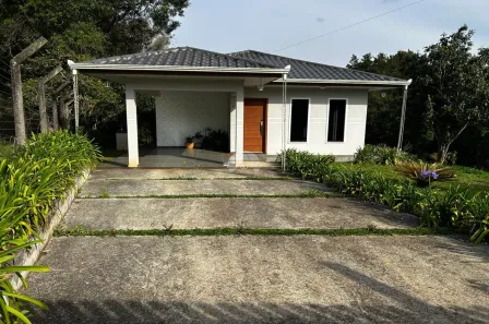 Fazenda/Sítio com 3 Quartos à venda, 132m² no Contenda, Contenda
