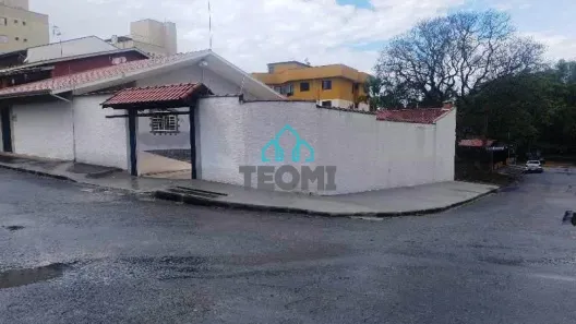 Casa com 3 Quartos à venda, 300m² no Parque Senhor do Bonfim, Taubaté
