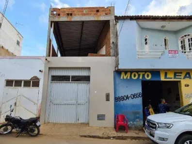 Casa com 3 Quartos à venda, 193m² no Irecê, Irecê