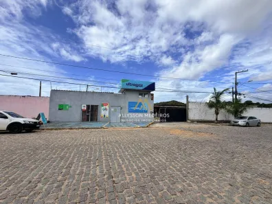 Galpão/Depósito/Armazém para venda ou aluguel, 630m² no Candelária, Natal