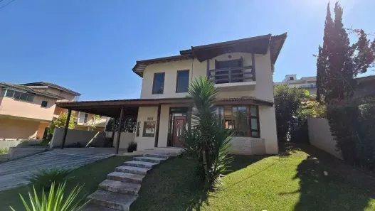 Casa com 3 Quartos à venda, 294m² no Jardim Indaiá, Embu das Artes