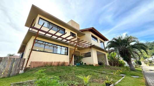 Casa de Condomínio com 3 Quartos à venda, 293m² no Cachoeira do Bom Jesus, Florianópolis