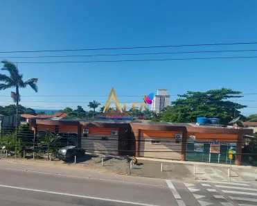 Imóvel Comercial com 7 Quartos à venda, 240m² no Armação, Penha