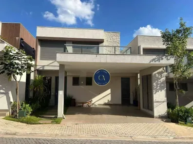 Casa de Condomínio com 3 Quartos para venda ou aluguel, 200m² no Tamboré, Santana de Parnaíba