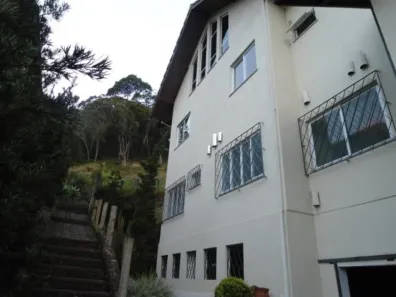 Casa de Condomínio com 3 Quartos à venda, 280m² no , Petrópolis