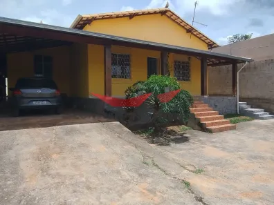 Fazenda/Sítio com 3 Quartos à venda, 250m² no Jardim Castanheiras, Sabará
