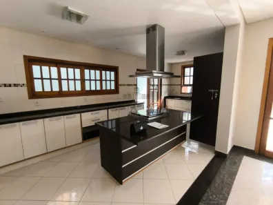 Casa de Condomínio com 3 Quartos à venda, 280m² no Loteamento Villa Branca, Jacareí