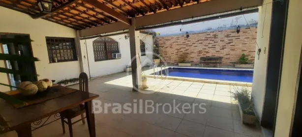 Casa com 3 Quartos à venda, 238m² no Pitangueiras, Rio de Janeiro
