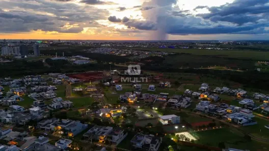 Casa de Condomínio com 3 Quartos à venda, 378m² no Granja Marileusa, Uberlândia