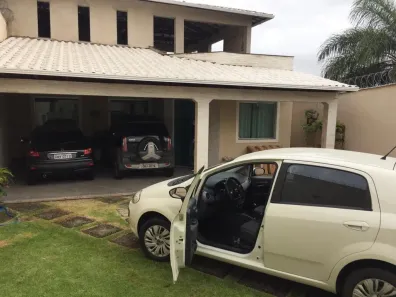 Casa com 3 Quartos à venda, 368m² no Cabral, Contagem