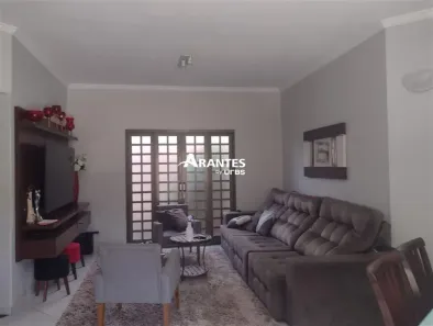 Casa com 3 Quartos à venda, 280m² no Tubalina, Uberlândia