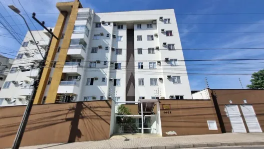 Apartamento com 2 Quartos para alugar, 54m² no Jardim Iririú, Joinville