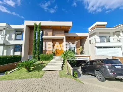 Casa com 3 Quartos para alugar, 350m² no Pedra Branca, Palhoça