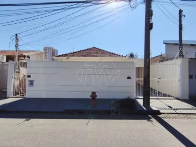 Casa com 3 Quartos para alugar, 213m² no Vila José Bonifácio, Araraquara