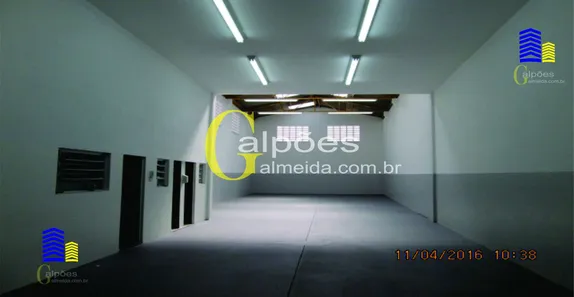 Galpão/Depósito/Armazém para alugar, 410m² no Vila Anastácio, São Paulo