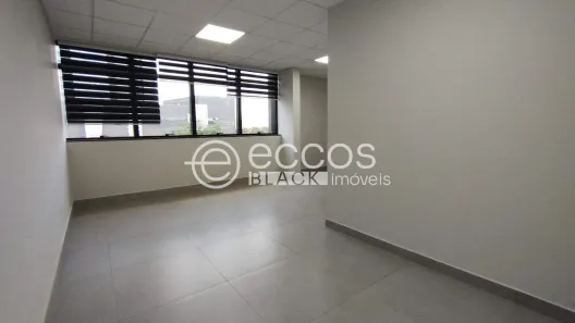 Sala Comercial para alugar, 105m² no Morada da Colina, Uberlândia