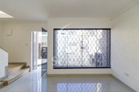 Casa com 2 Quartos para alugar, 118m² no Chácara Santo Antônio (Zona Sul), São Paulo