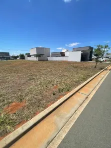 Lote/Terreno à venda, 304m² no Terras Alpha Residencial 2, Senador Canedo