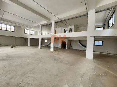 Ponto Comercial para alugar, 600m² no Cabral, Contagem
