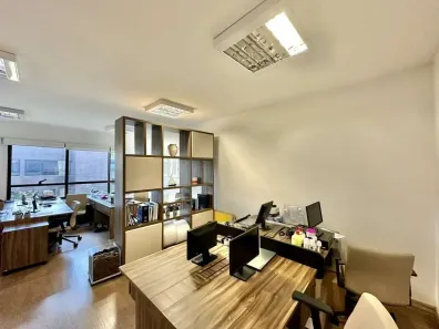 Sala Comercial para alugar, 82m² no Jardim Lambreta, Cotia