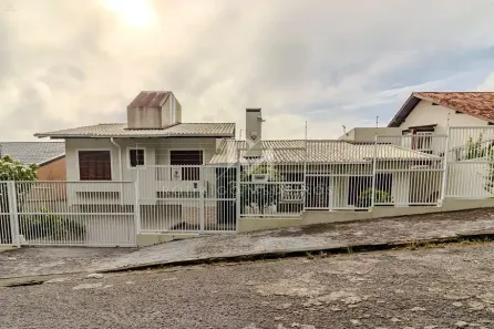 Casa com 5 Quartos à venda, 282m² no Trindade, Florianópolis