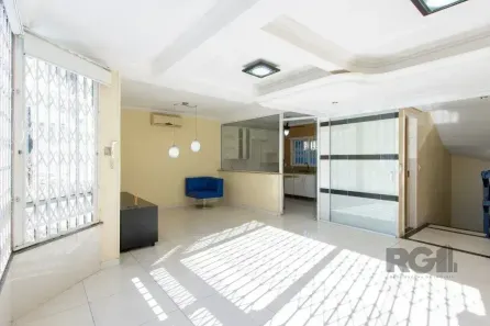 Casa de Condomínio com 3 Quartos à venda, 193m² no Cavalhada, Porto Alegre