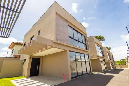 Sobrado com 3 Quartos à venda, 119m² no Santa Felicidade, Curitiba